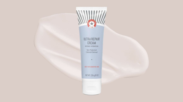 First Aid Beauty Ultra Repair Cream Is a Godsend for Chapped, Dry Skin–Review